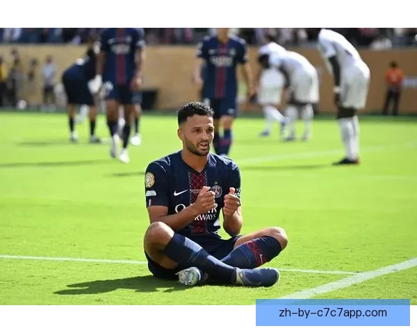 巴黎圣日耳曼足球俱乐部连胜中断引发球迷热议