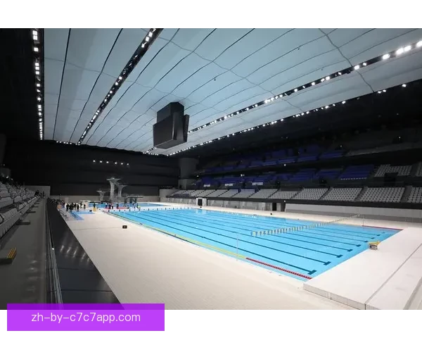 游泳杯赛再现精彩 竞技风云再掀波澜